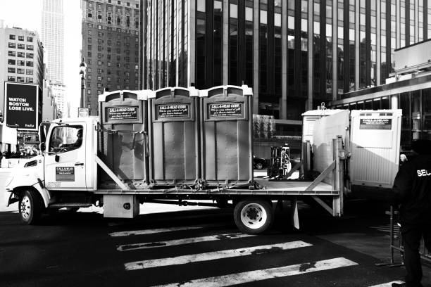Best Luxury portable toilet rental  in Washington, IA